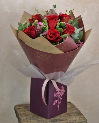 The 'Half Dozen' Box Bouquet Get Well Soon